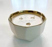 Load image into Gallery viewer, Gold Interior Ceramic &quot;Carolina Pine&quot; Candle