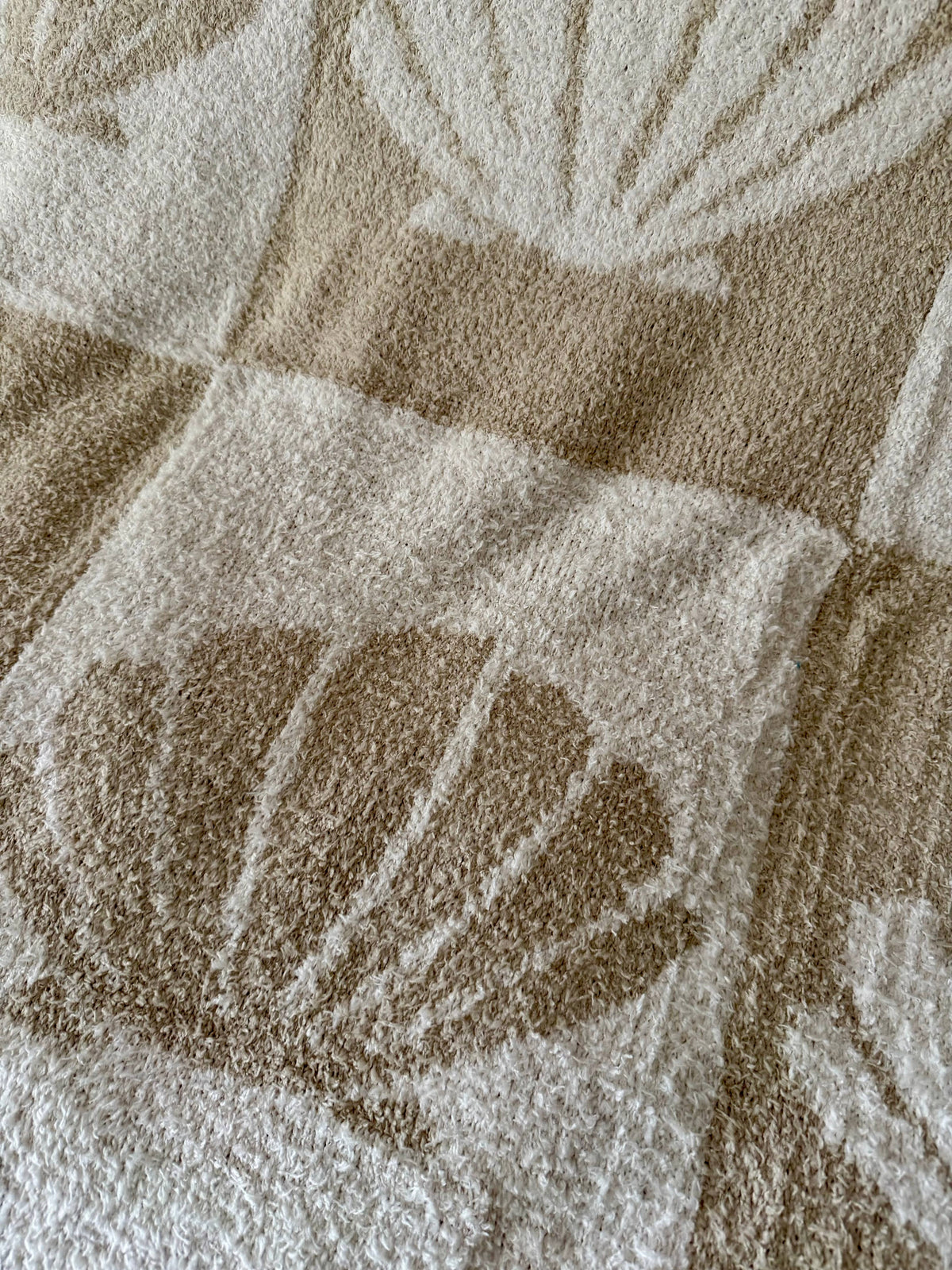 ShellCheck Plush Throw - Sand + Tan